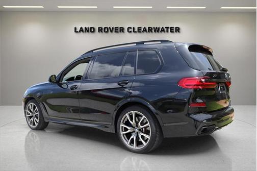 2021 BMW X7 M50i