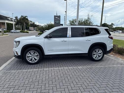 2024 GMC Acadia FWD Elevation