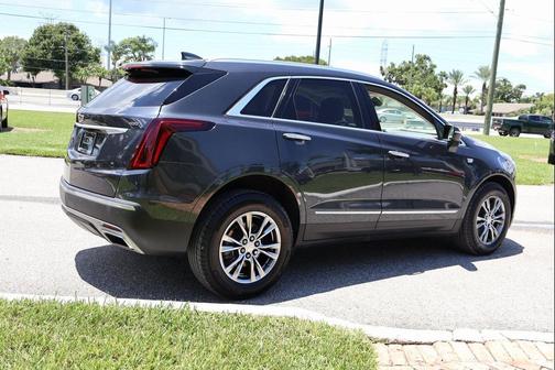 2021 Cadillac XT5 Premium Luxury