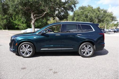 2025 Cadillac XT6 Premium Luxury FWD
