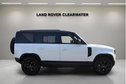2025 Land Rover Defender 110 P400 S
