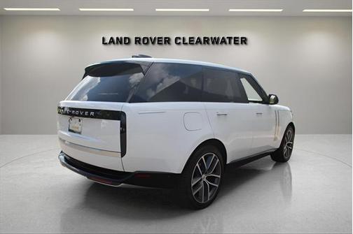 2025 Land Rover Range Rover P550e Autobiography