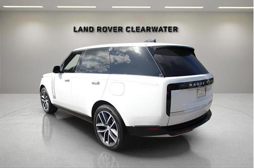 2025 Land Rover Range Rover P550e Autobiography