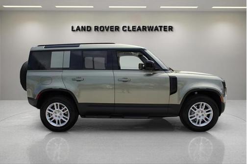 2025 Land Rover Defender 110 P400 S