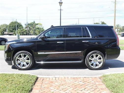 2020 Cadillac Escalade Premium Luxury