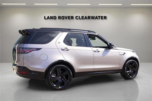 2025 Land Rover Discovery P360 Dynamic SE