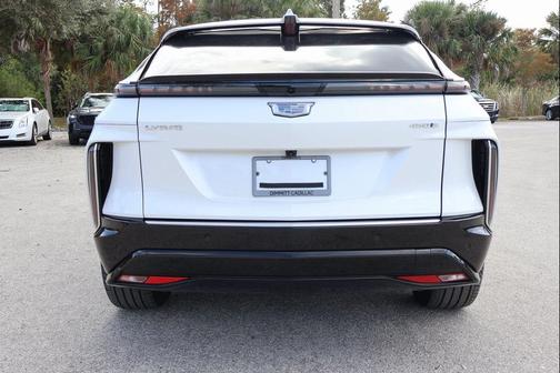 2024 Cadillac LYRIQ Luxury