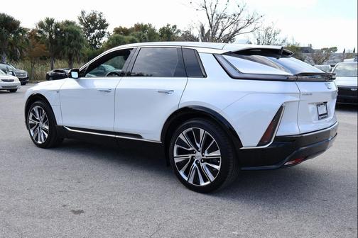 2024 Cadillac LYRIQ Luxury