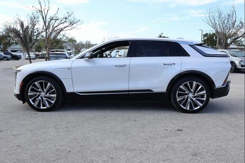 2024 Cadillac LYRIQ Luxury