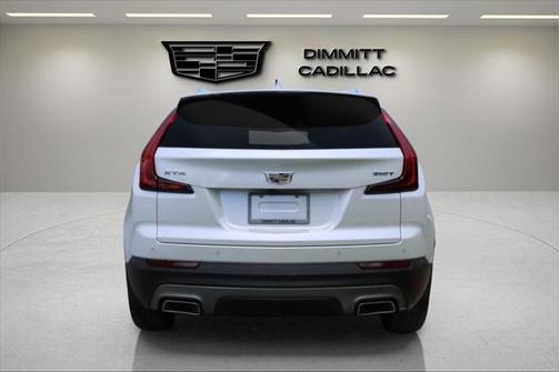 2022 Cadillac XT4 Premium Luxury