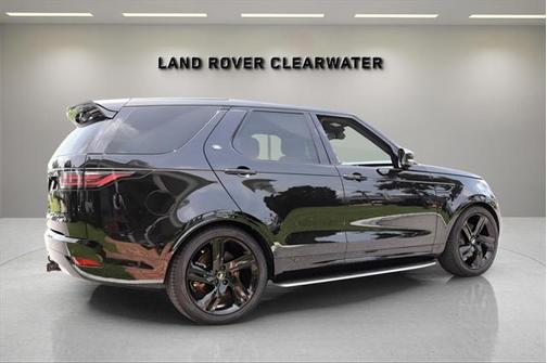 2025 Land Rover Discovery P360 Dynamic SE