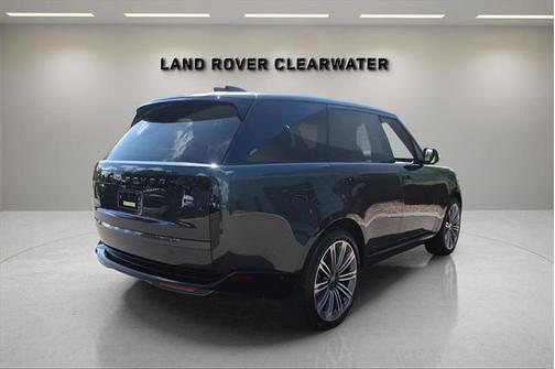 2025 Land Rover Range Rover P530 SE