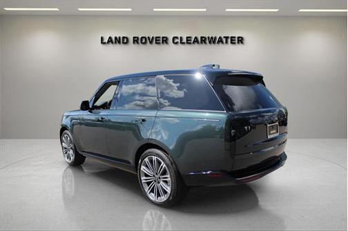 2025 Land Rover Range Rover P530 SE