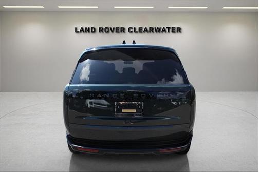2025 Land Rover Range Rover P530 SE