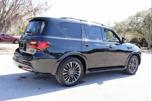 2024 INFINITI QX80 SENSORY AWD