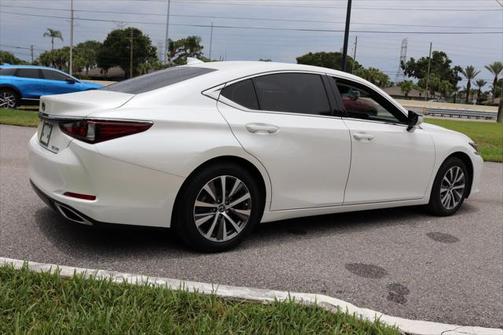 2021 Lexus ES 350 Base