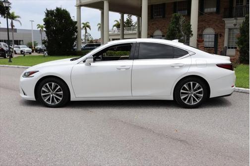 2021 Lexus ES 350 Base