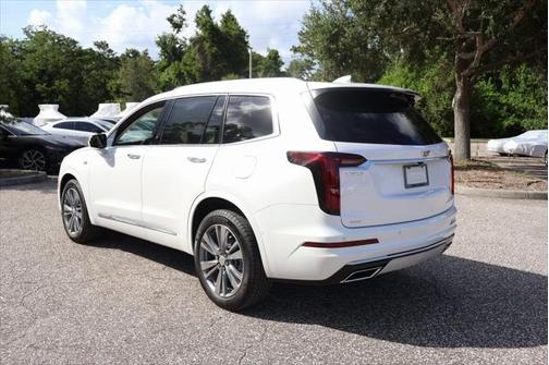2025 Cadillac XT6 Premium Luxury AWD