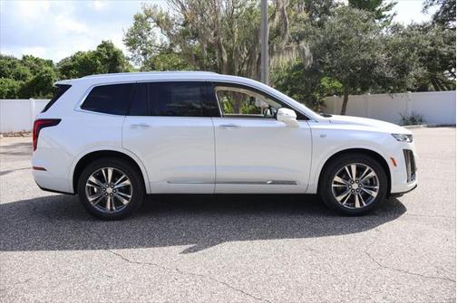 2025 Cadillac XT6 Premium Luxury AWD