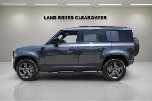 2025 Land Rover Defender 110 P400 S