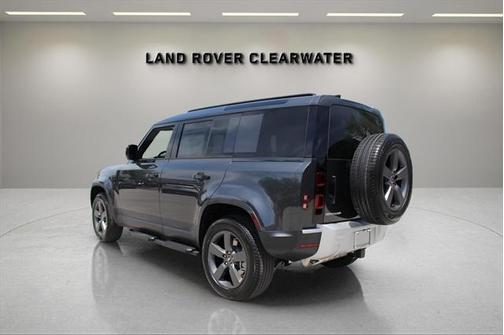 2025 Land Rover Defender 110 P400 S