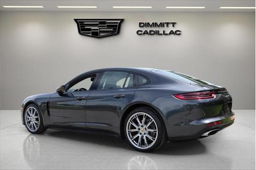 2019 Porsche Panamera 4