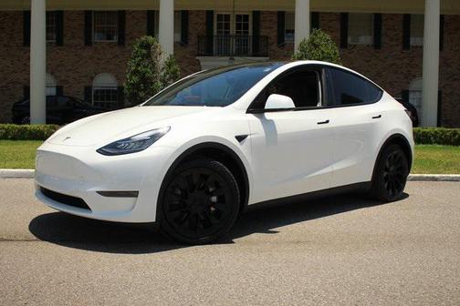 2023 Tesla Model Y Long Range Dual Motor All-Wheel Drive