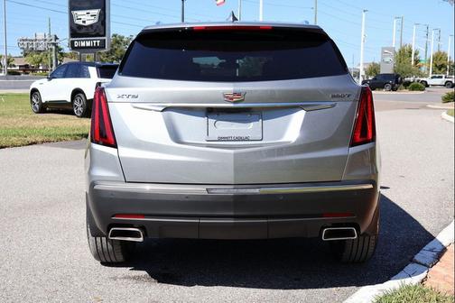 2023 Cadillac XT5 Luxury