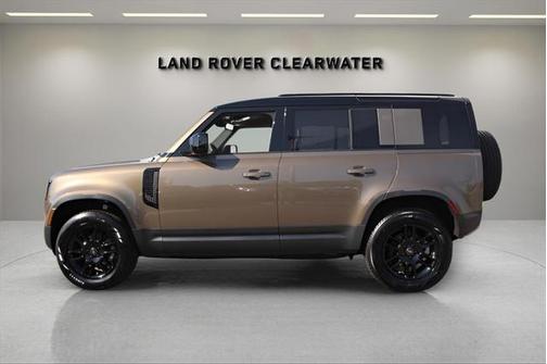 2025 Land Rover Defender 110 P300