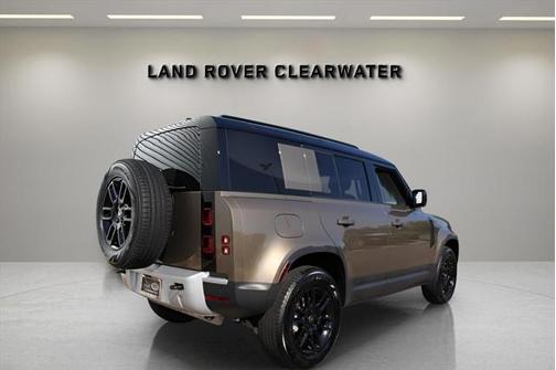 2025 Land Rover Defender 110 P300