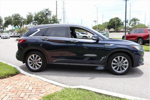 2022 INFINITI QX50 LUXE