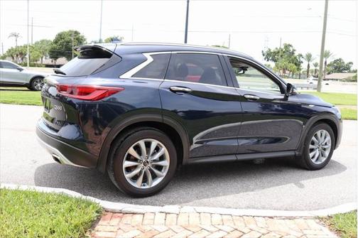 2022 INFINITI QX50 LUXE