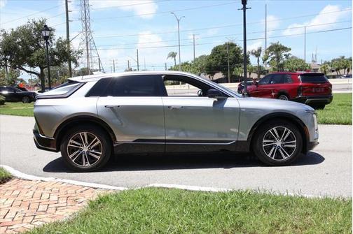 2025 Cadillac LYRIQ Luxury w/1SC