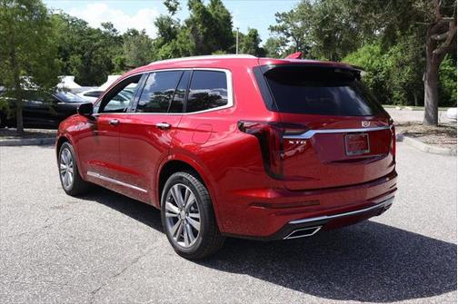 2025 Cadillac XT6 Premium Luxury FWD