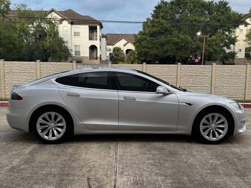 2018 Tesla Model S 75D