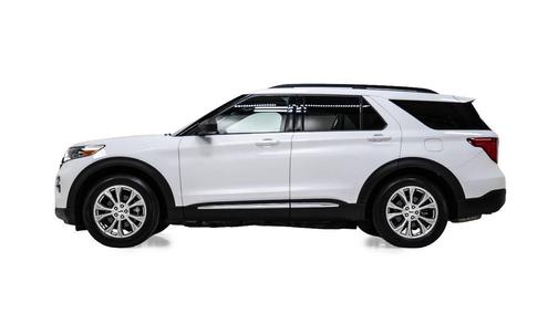 White 2020 Ford Explorer XLT 4dr SUV