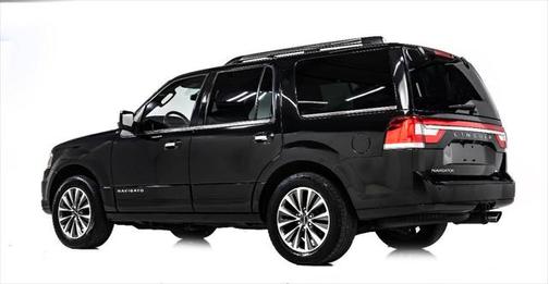2015 Lincoln Navigator Base
