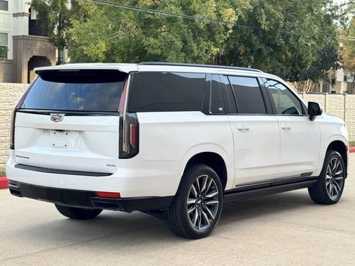 2021 Cadillac Escalade ESV Sport