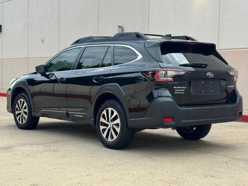 Black 2024 Subaru Outback Premium