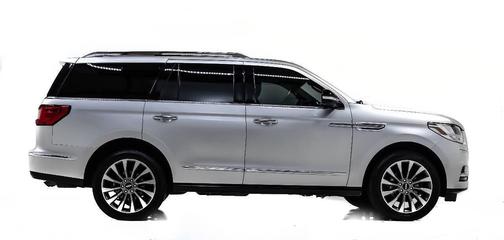 2019 Lincoln Navigator Select