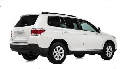 2013 Toyota Highlander SE
