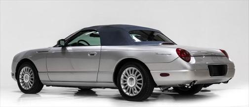 2005 Ford Thunderbird Deluxe