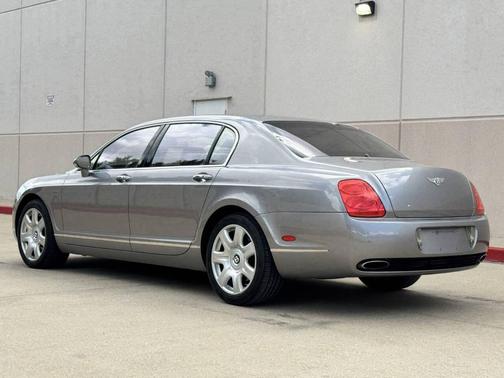 Gray 2007 Bentley Continental GT Base