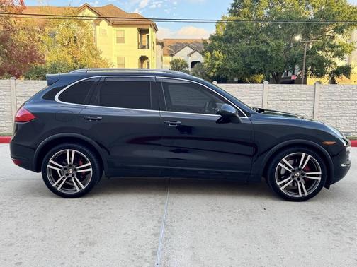 2012 Porsche Cayenne S