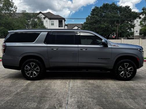 2022 Chevrolet Suburban Z71 4x4 4dr SUV
