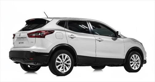 2022 Nissan Rogue Sport S