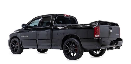 2005 Dodge Ram 1500 Base 4dr Quad Cab RWD SB