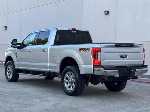 2017 Ford F-250 Lariat 4x4 4dr Crew Cab 6.8 ft. SB Pickup