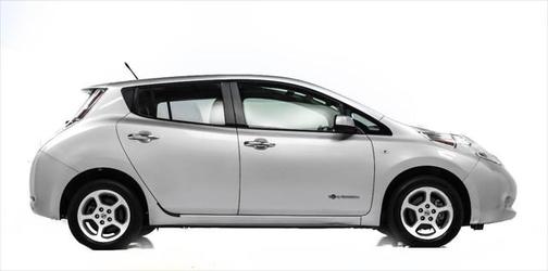 2011 Nissan Leaf SV