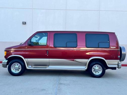 Red 1999 Ford E250 Cargo